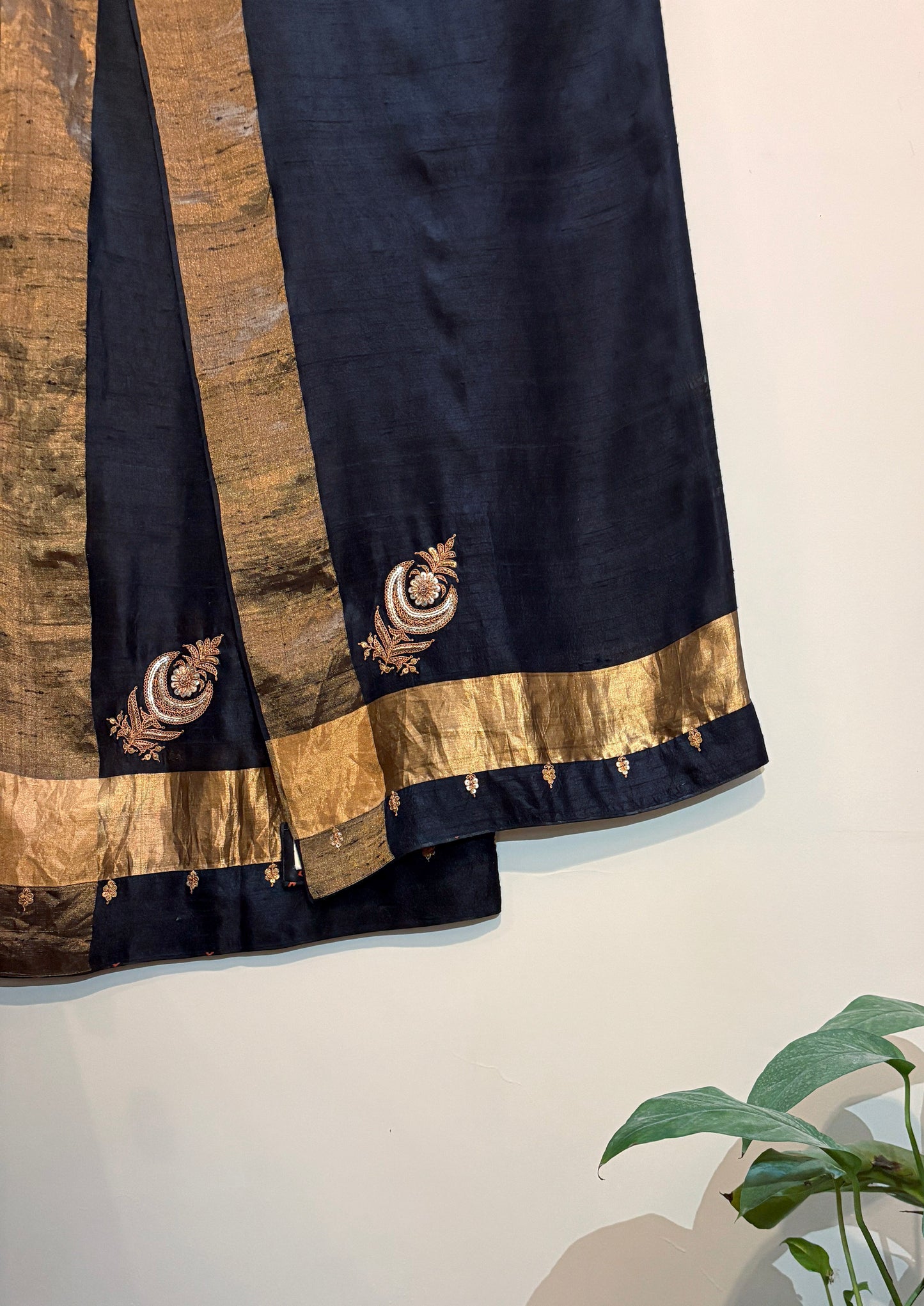 Black & Gold Raw Silk Marodi Dupatta