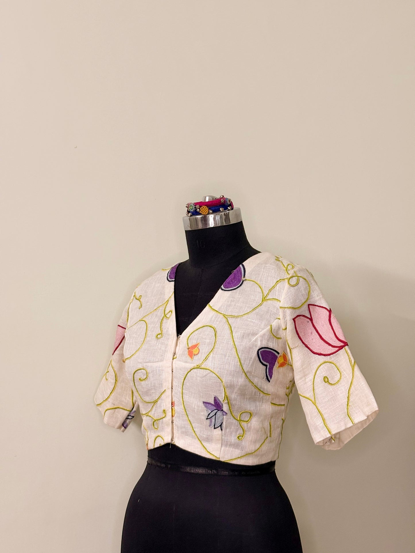White Linen Ari Blouse (Semi-Stitched)
