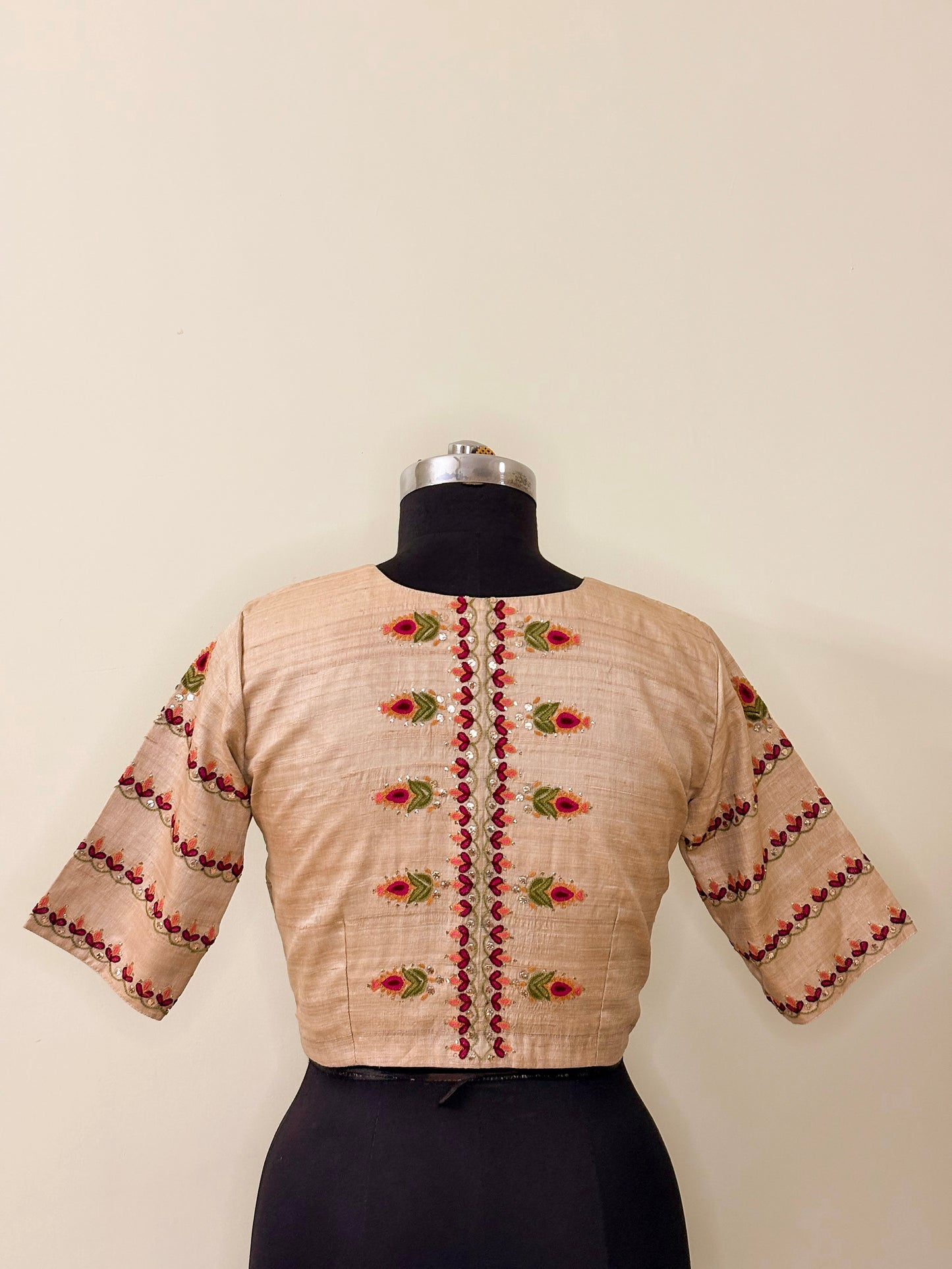 Tussar Ari & Badla Blouse (Semi-Stitched)